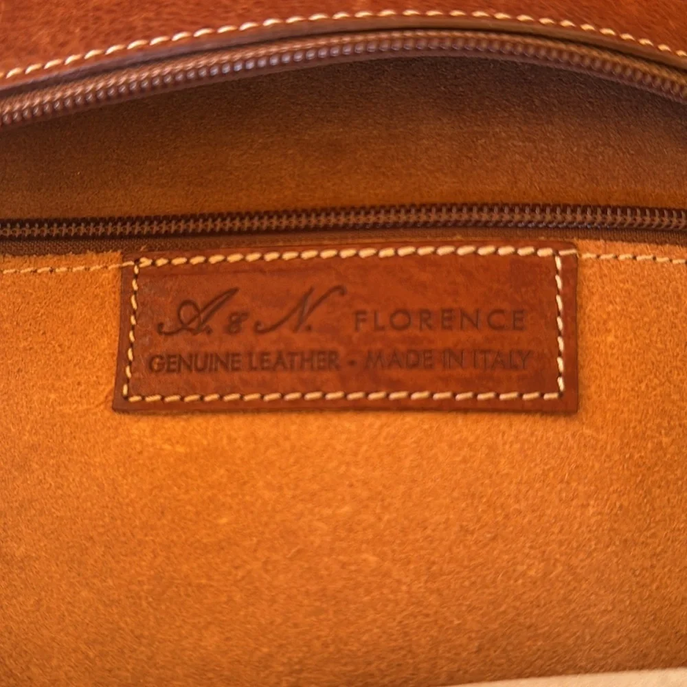 🍍 A&N  FLORENCE leather document bag classic Brown No key🍍16” width 🍍12” length - Picture 7 of 9
